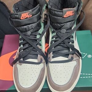 Jordan Athletic Shoes - Black, Green, Brown